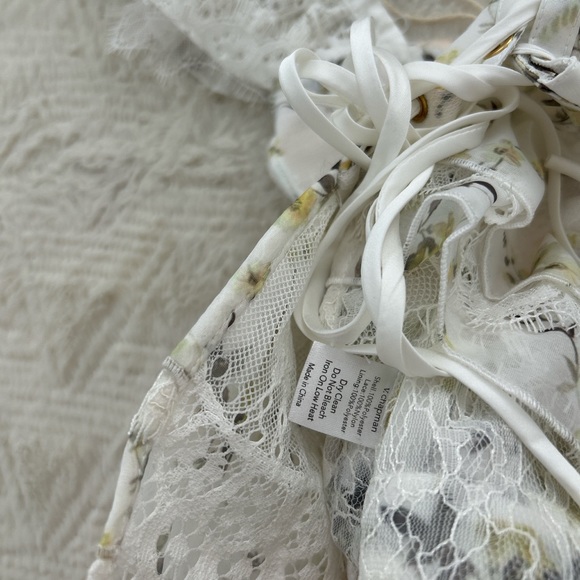 V. Chapman Floral Ruffle Top - Cream and Pink - Picture 6 of 6